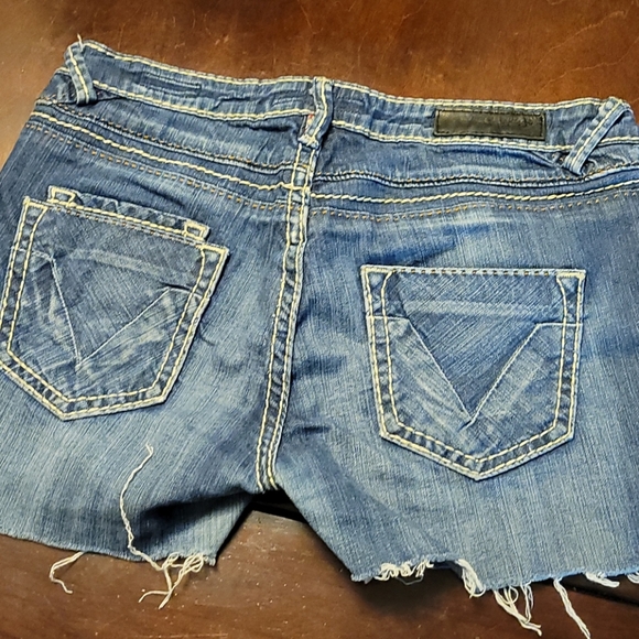 Vigoss Collection Women's Shorts Jeans - Picture 2 of 6